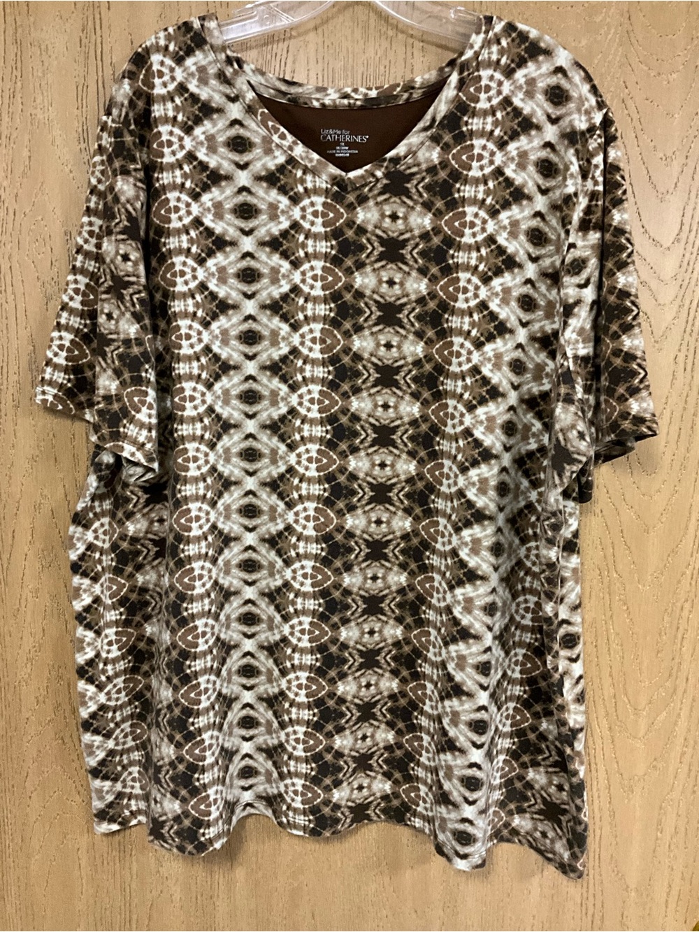 Catherines Brown and White Short-Sleeve V-Neck Patterned Tee